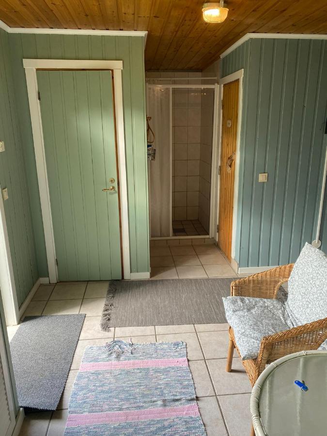 Gaeststuga I Loefsaeng Hajstorp Töreboda 외부 사진